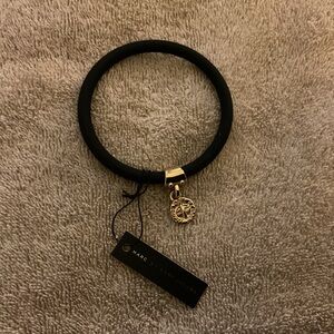 NWT Marc by Marc Jacobs Turnlock Logo Charm Bracelet—Black & Gold—Rare Color